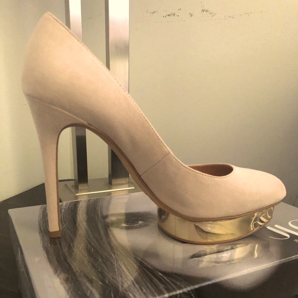 JLO SELA Color- STONE